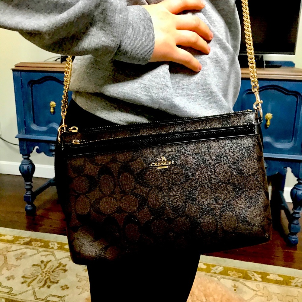 Coach cross body leather purse with wallet!
